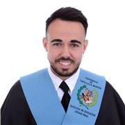 Maestro Educación Primaria, graduado en la Universidad UCLM